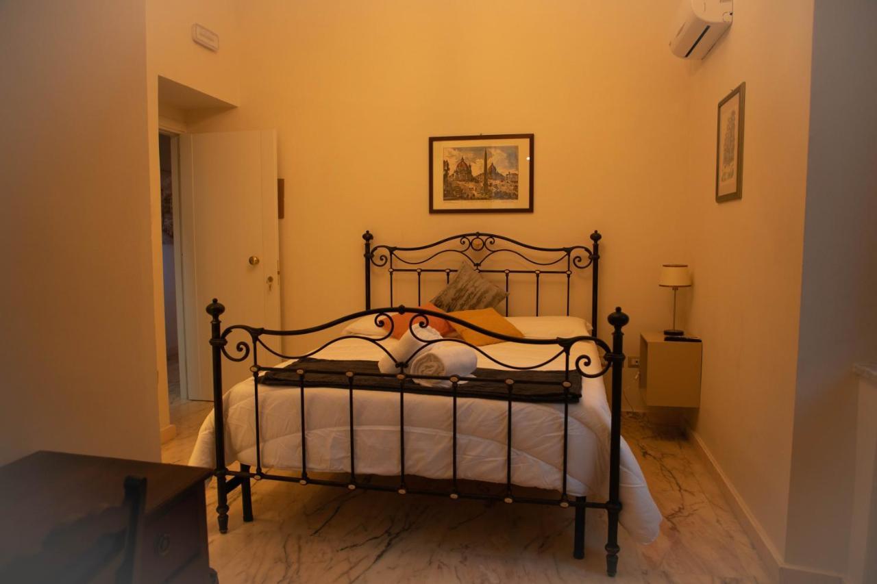 Il Palazzo - Luxury Home & Event โกเซนซา ภายนอก รูปภาพ