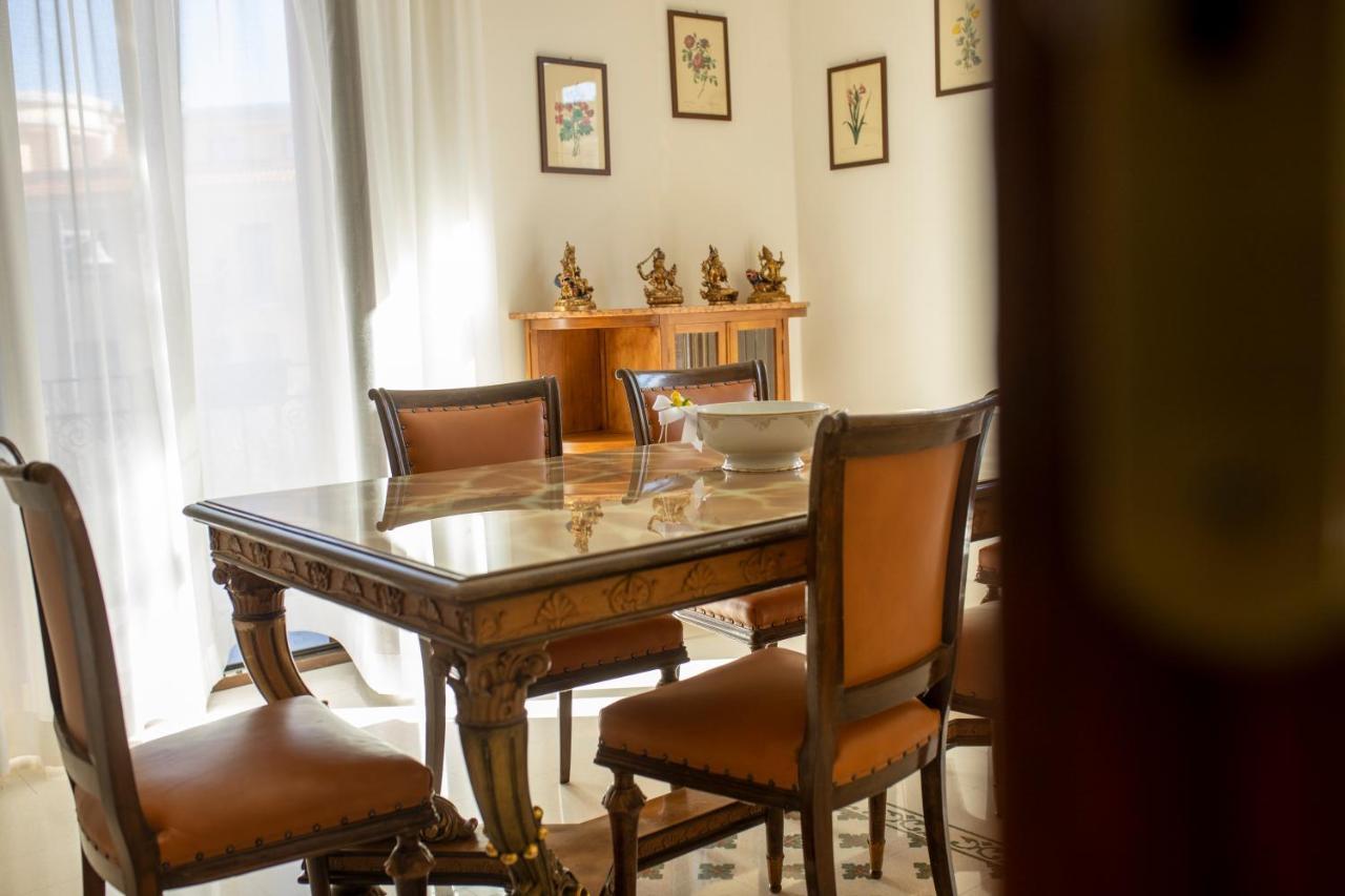 Il Palazzo - Luxury Home & Event โกเซนซา ภายนอก รูปภาพ