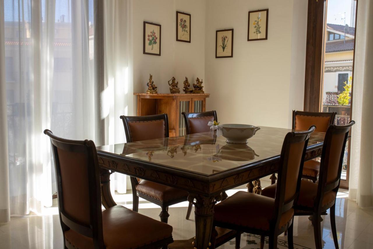 Il Palazzo - Luxury Home & Event โกเซนซา ภายนอก รูปภาพ